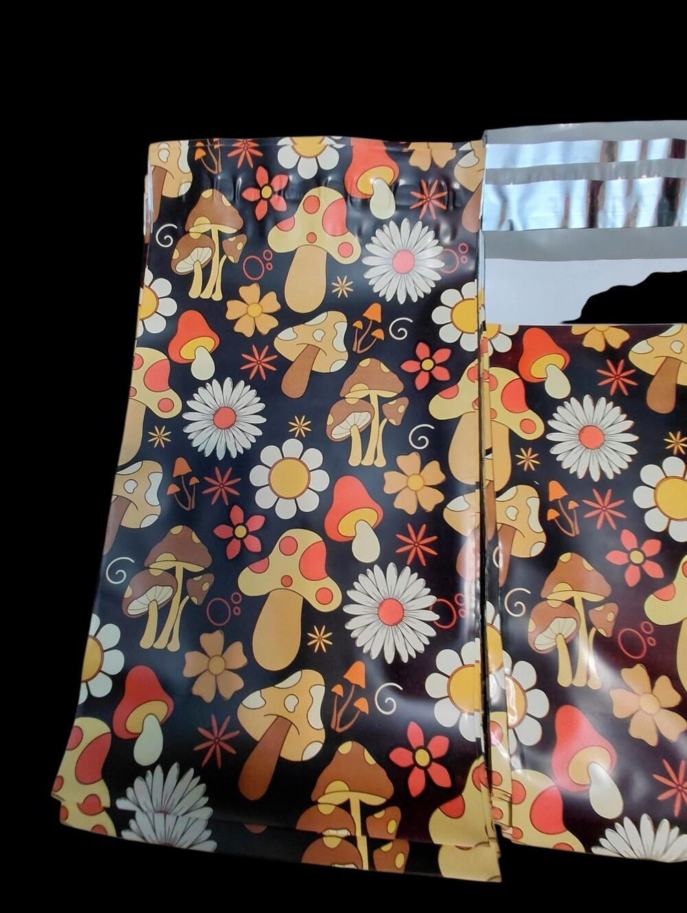 20ct. 6x9 70s Floral And Fungi Polymailer Bonus Random Thank You Cards/Stickers - Picture 5 of 5